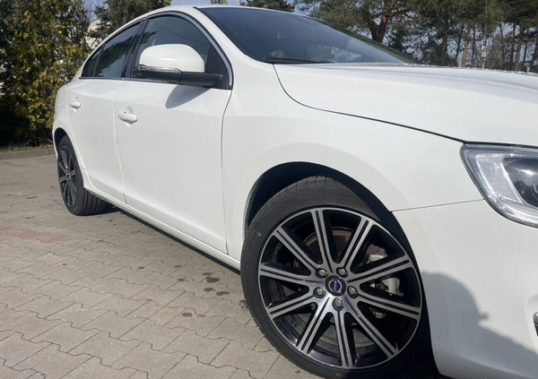 Volvo S60 cena 54900 przebieg: 120000, rok produkcji 2015 z Otwock małe 254